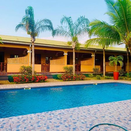 Fleurs D'Ylang Hotell Nosy-Be Exteriör bild